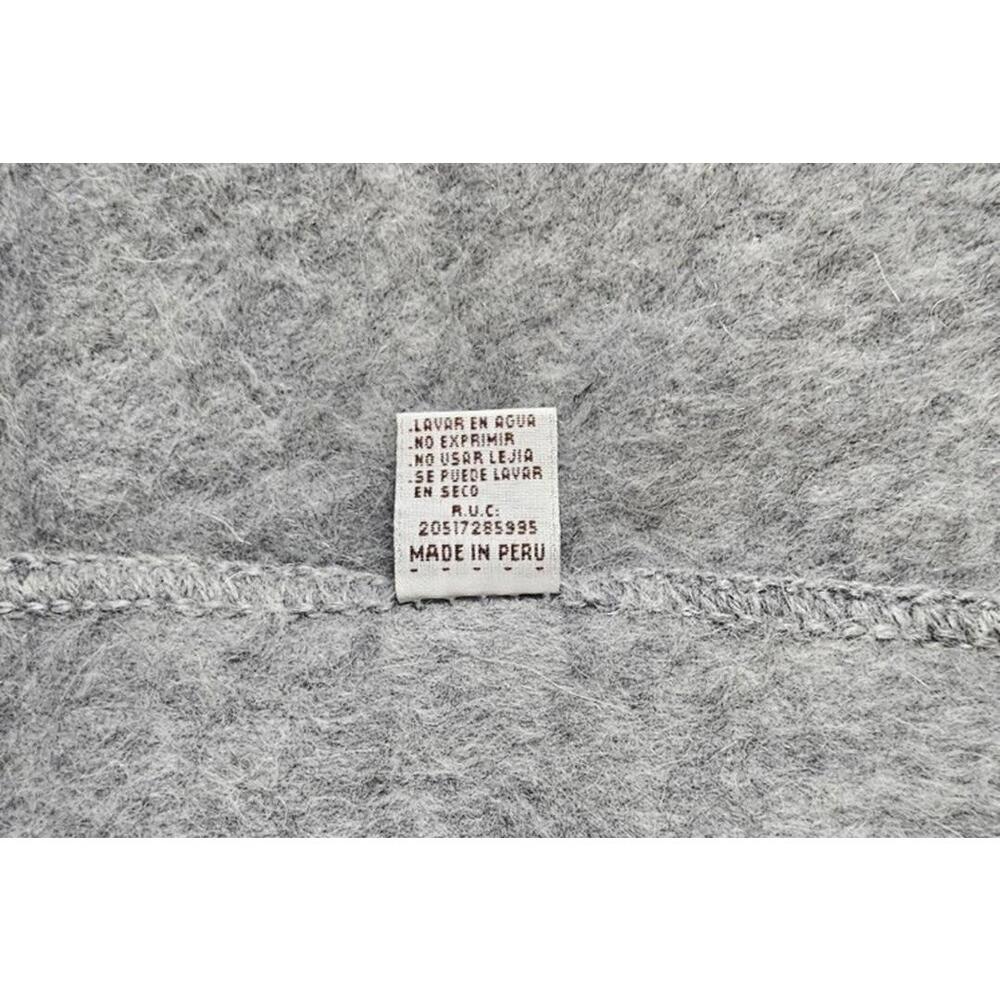 Alpaca Camargo Pale Gray Embroidered Scarf - Picture 4 of 5